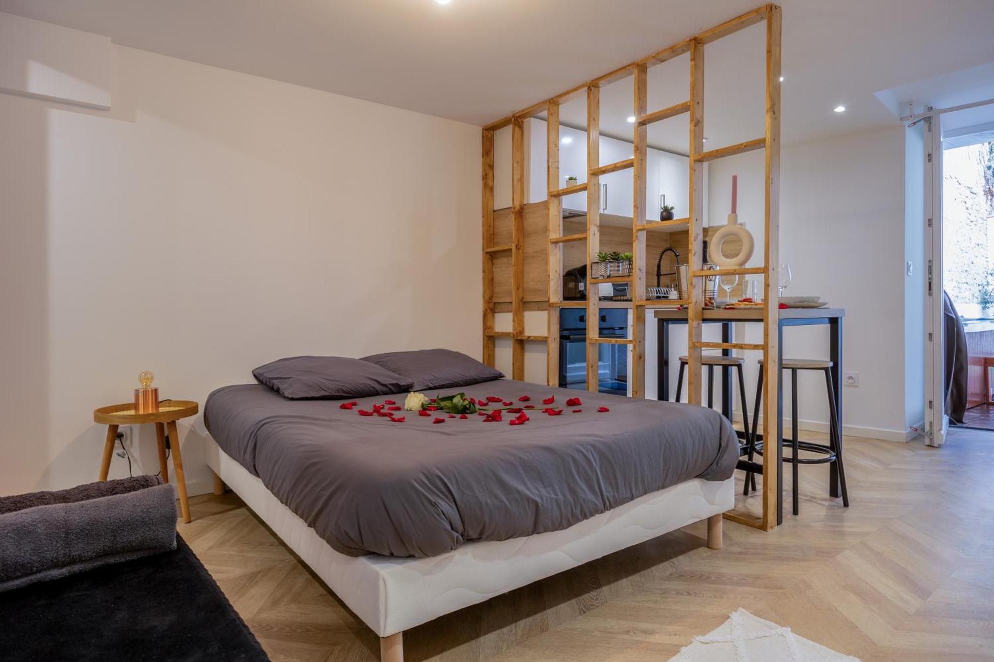 La Romance A Bulles En Hyper Centre La Rochelle  Exterior foto